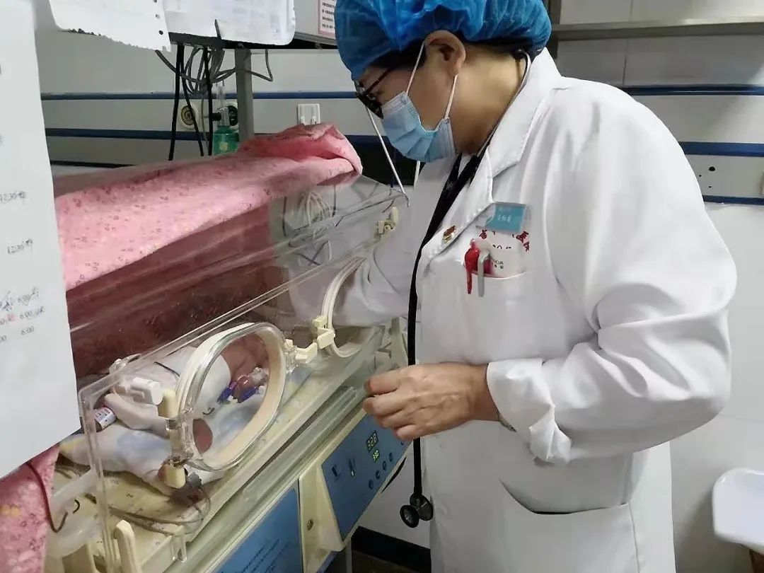 专访新生儿科主任吕红霞：医生不光是治病，也是在创造另一种人生